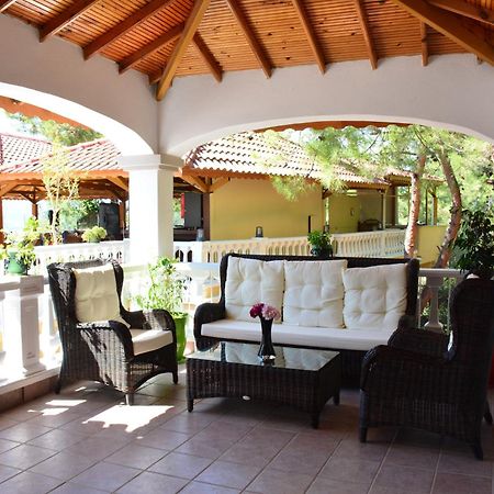Pine Club Apart Hotel Kuşadası Ngoại thất bức ảnh