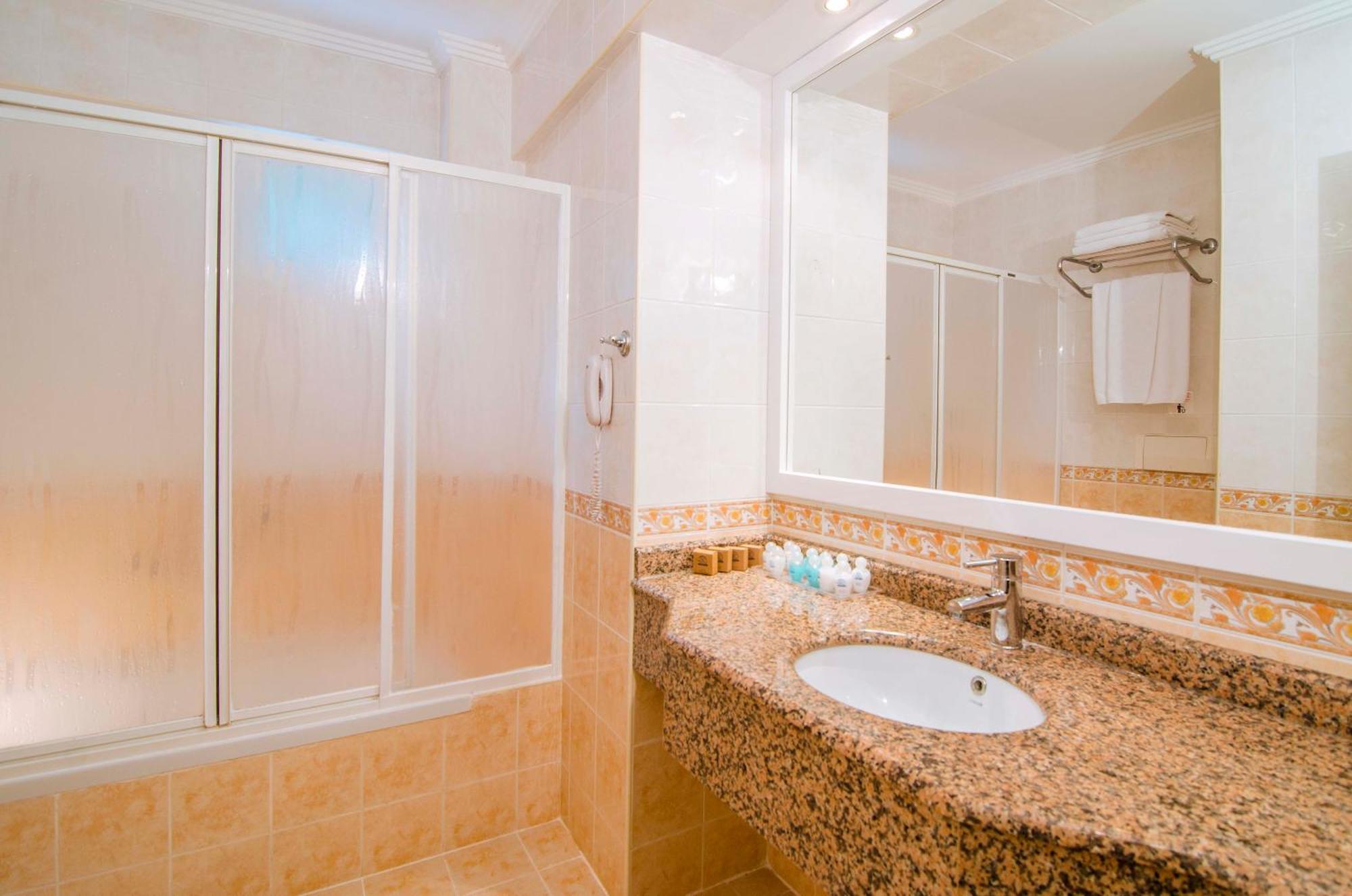 Pine Club Apart Hotel Kuşadası Ngoại thất bức ảnh