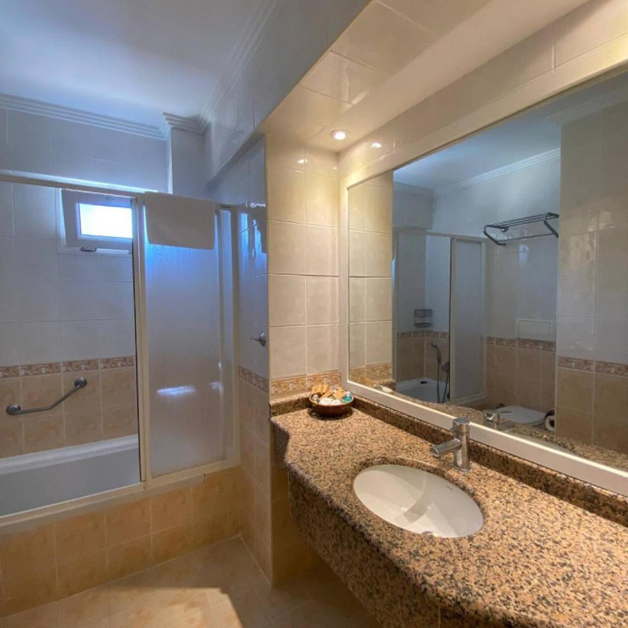 Pine Club Apart Hotel Kuşadası Ngoại thất bức ảnh