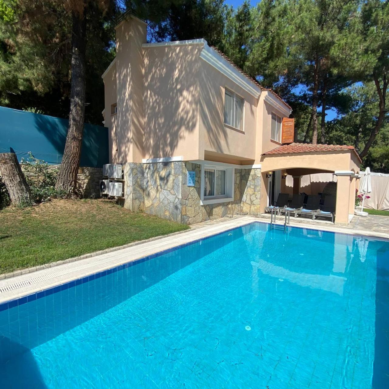 Pine Club Apart Hotel Kuşadası Ngoại thất bức ảnh