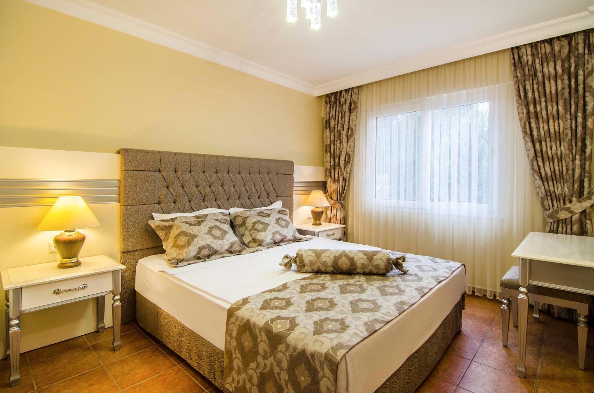 Pine Club Apart Hotel Kuşadası Ngoại thất bức ảnh