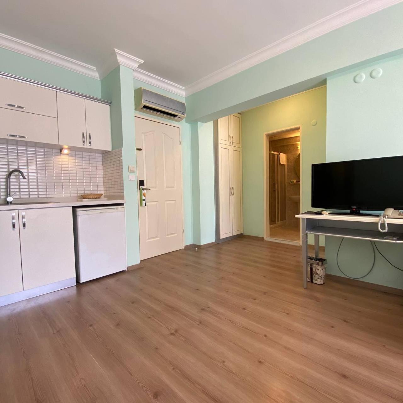 Pine Club Apart Hotel Kuşadası Ngoại thất bức ảnh