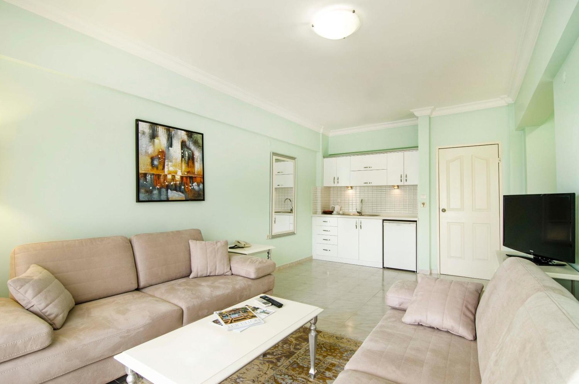 Pine Club Apart Hotel Kuşadası Ngoại thất bức ảnh