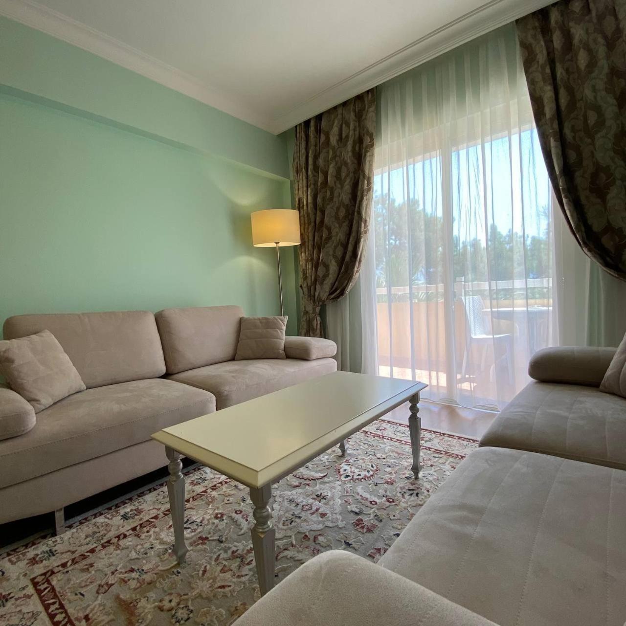 Pine Club Apart Hotel Kuşadası Ngoại thất bức ảnh
