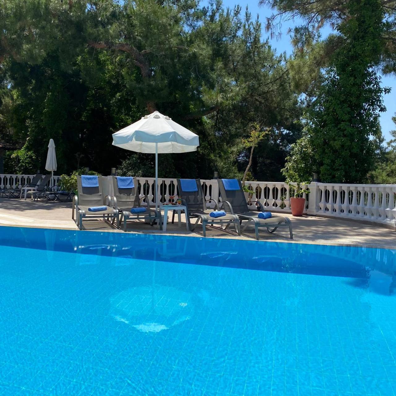 Pine Club Apart Hotel Kuşadası Ngoại thất bức ảnh