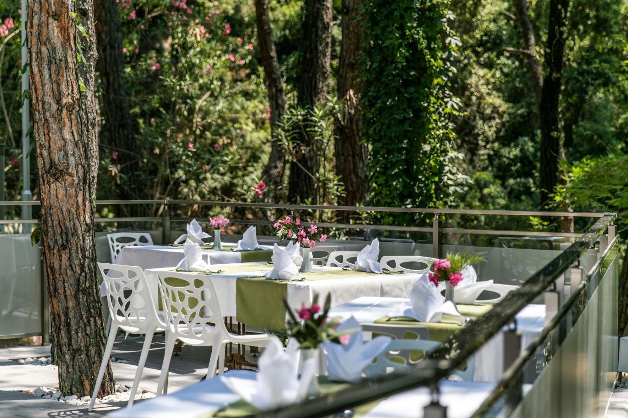 Pine Club Apart Hotel Kuşadası Ngoại thất bức ảnh